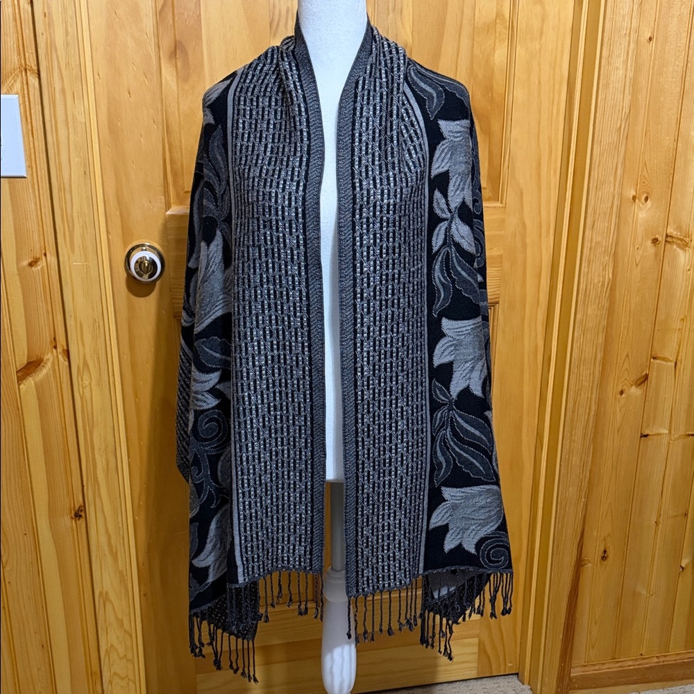 Black & Gray Floral Pattern Woven Shawl Scarf Wrap with Fringe